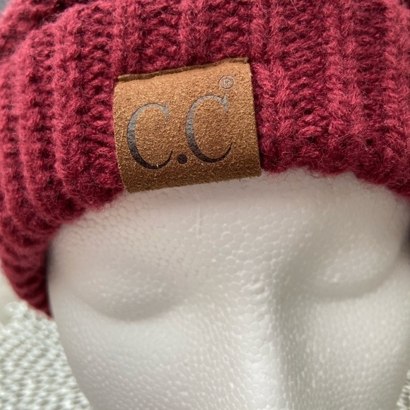 CC Classic Knit Hat Adult Womans - Picture 8 of 10